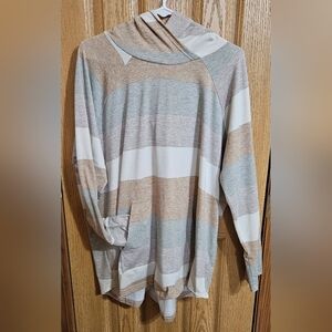 LuLaRoe Amber Hoodie